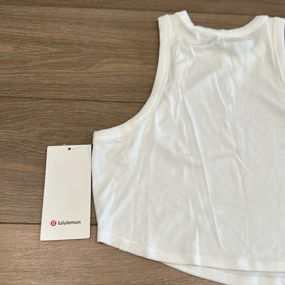 LULULEMON White Ribbed Hold Tight Cropped Soft Lightweight Tank Top Size 12 - Picture 6 of 11